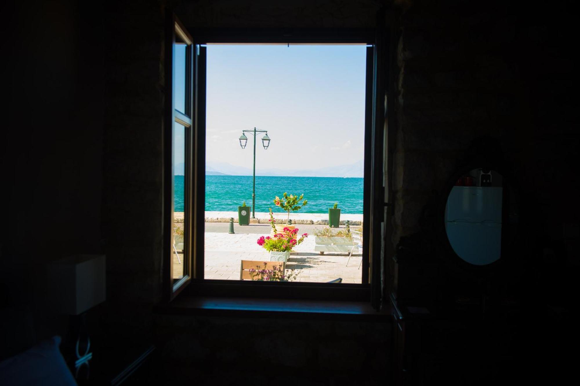 Seafront Stone Suites Vonitsa Luaran gambar