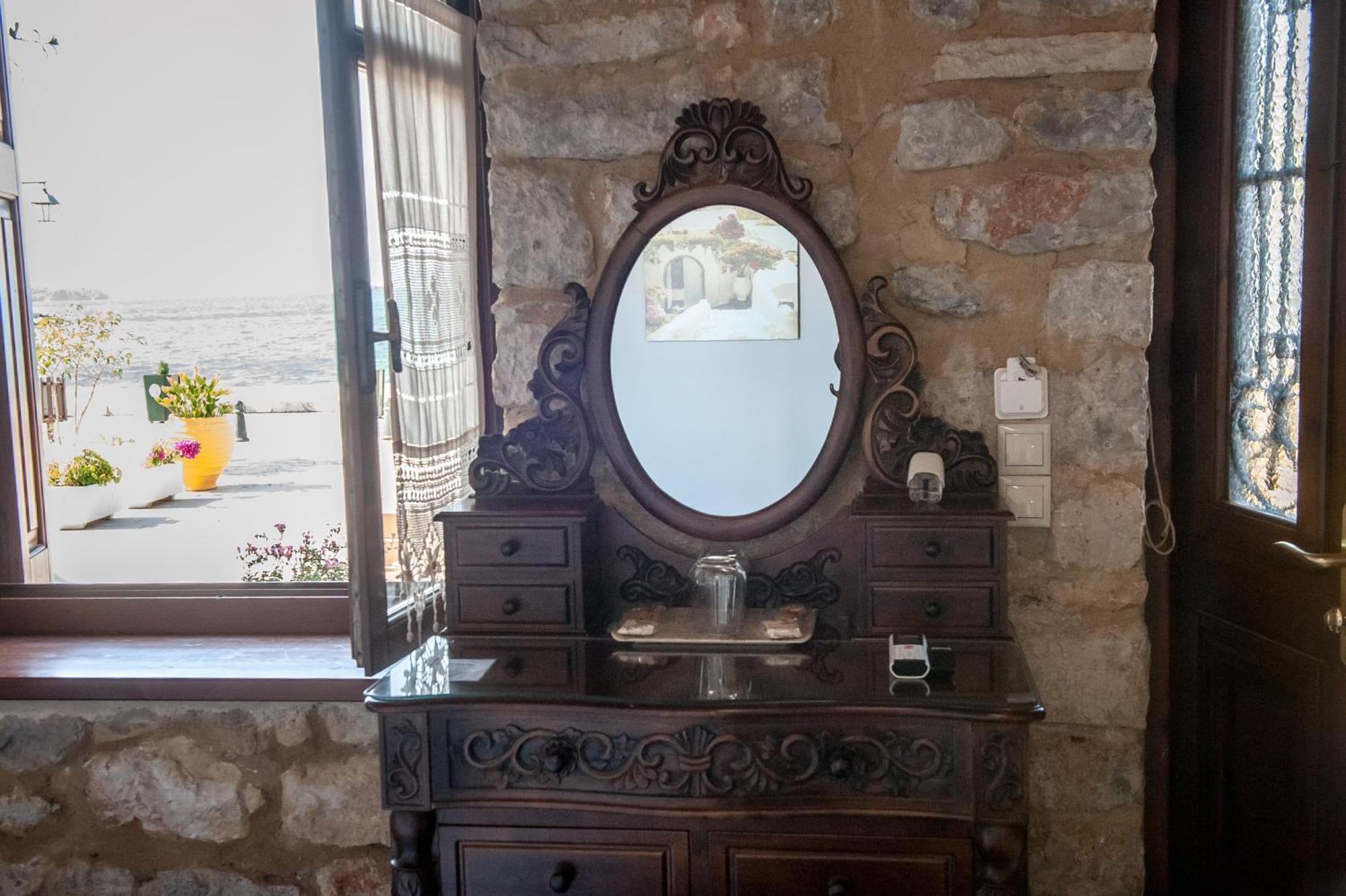 Seafront Stone Suites Vonitsa Luaran gambar